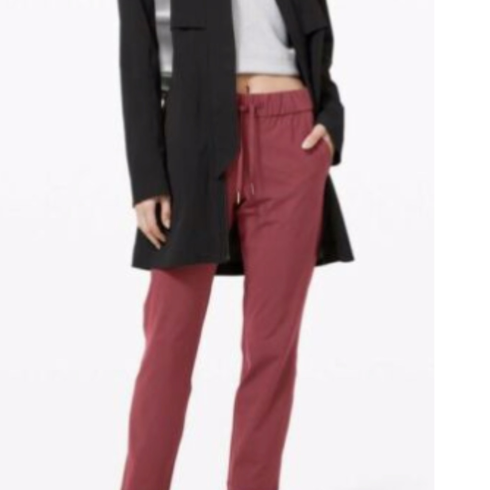 Lululemon On The Fly 7/8 Pant 27" Chianti 6 NWT